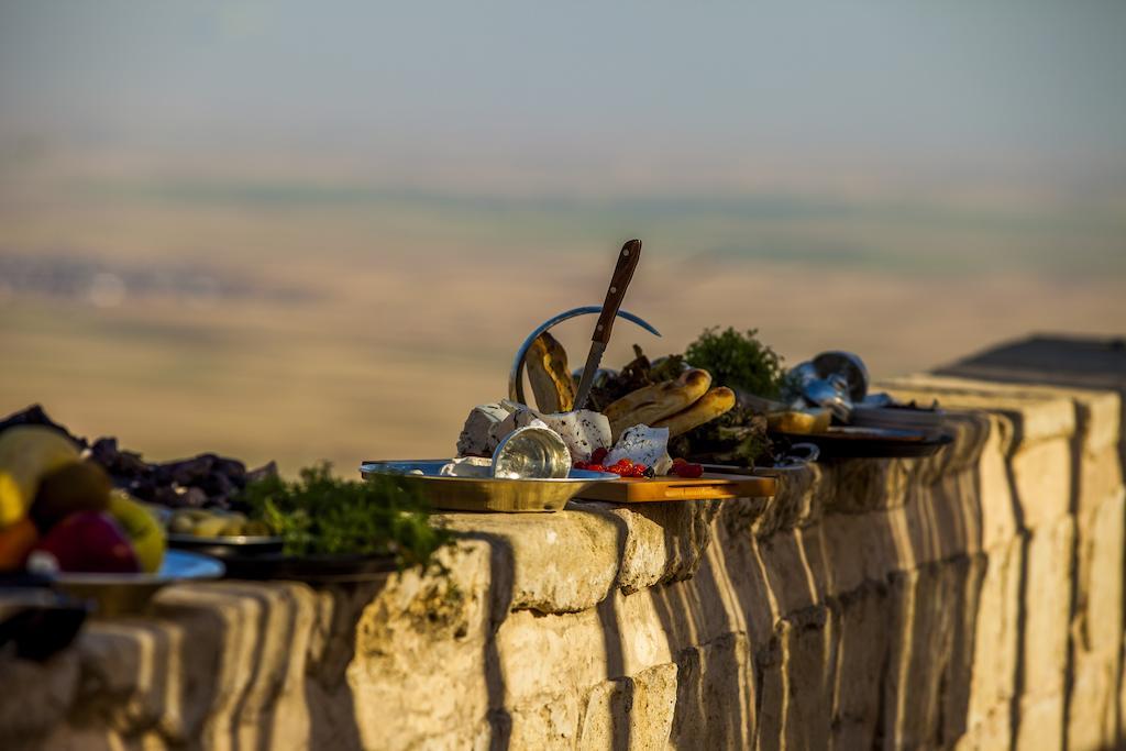 فندق مارديوس تاريهي كوناك ماردين المظهر الخارجي الصورة
