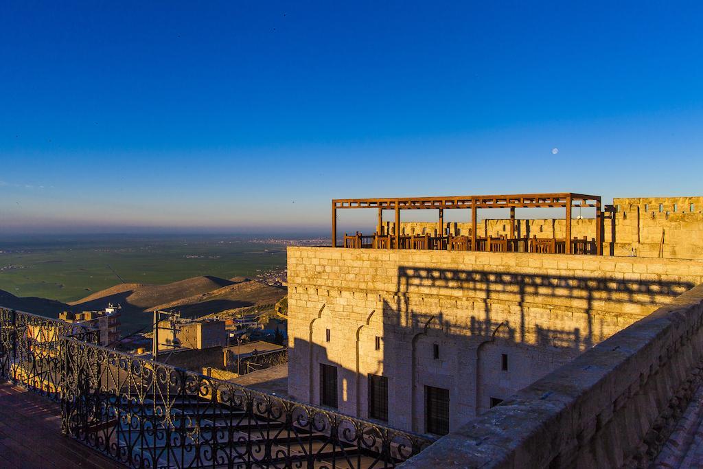 فندق مارديوس تاريهي كوناك ماردين المظهر الخارجي الصورة