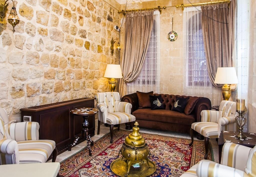 فندق مارديوس تاريهي كوناك ماردين المظهر الخارجي الصورة